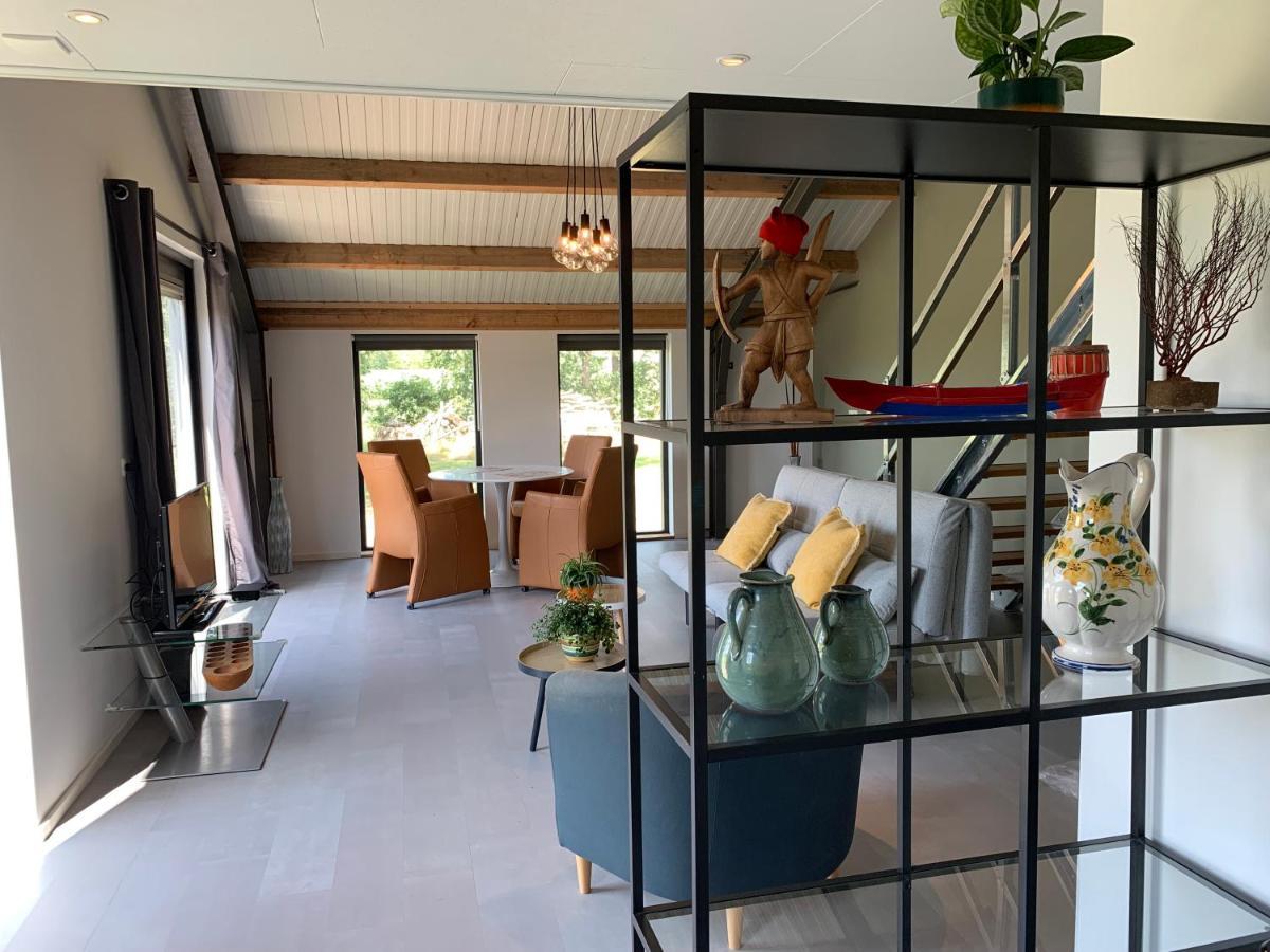 Vila Mae Usu Nieuw-Roden Exteriér fotografie