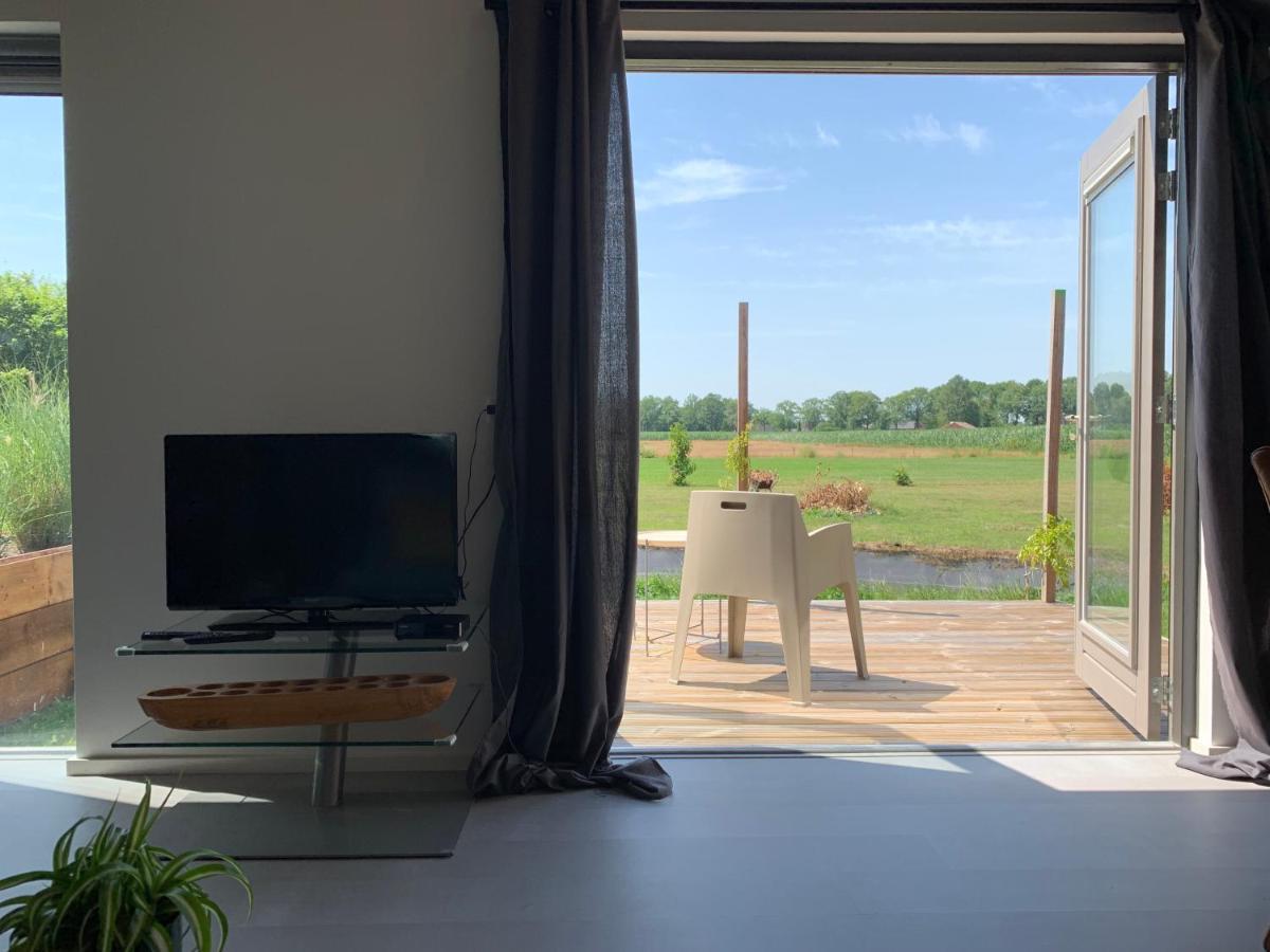 Vila Mae Usu Nieuw-Roden Exteriér fotografie